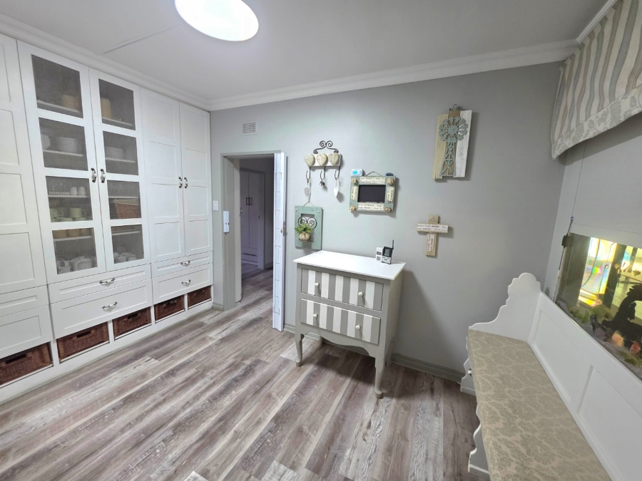 5 Bedroom Property for Sale in Morelig Free State